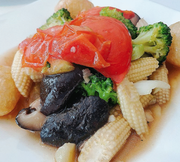 Thanying Restaurant - Amara Hotel